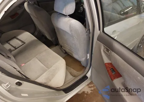 2004 Toyota Corolla Le из США, поврежденный, VIN 2T1BR32E34C221449